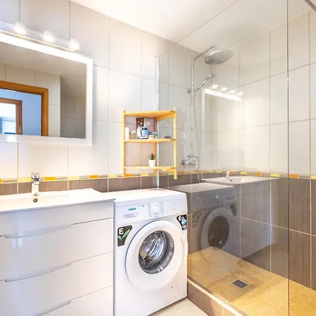 Club Paraiso Near Hard Rock By Interhome